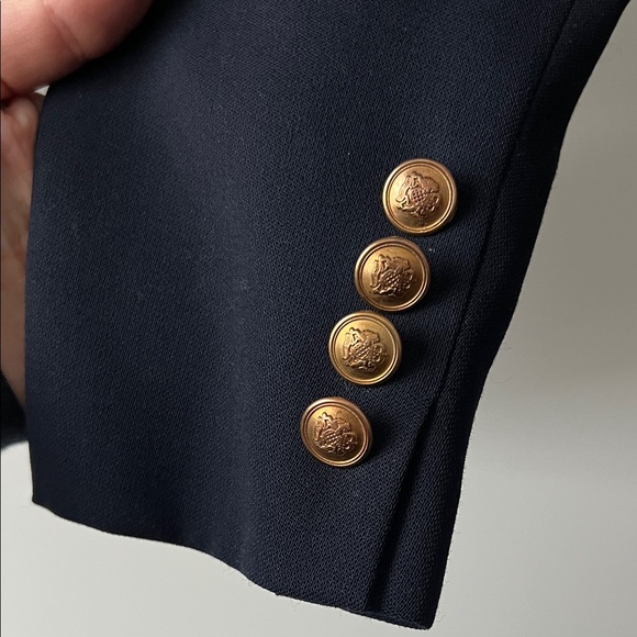 Lauren Ralph Lauren WOOL Navy Blazer with Gold Buttons 6 - Picture 9 of 10